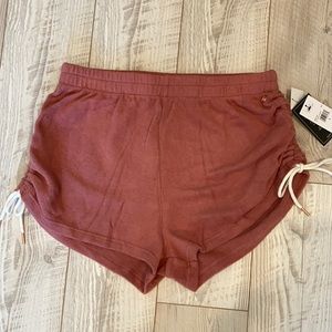 Volcom Lil Fleece Shorts Size Large Brand New with tags